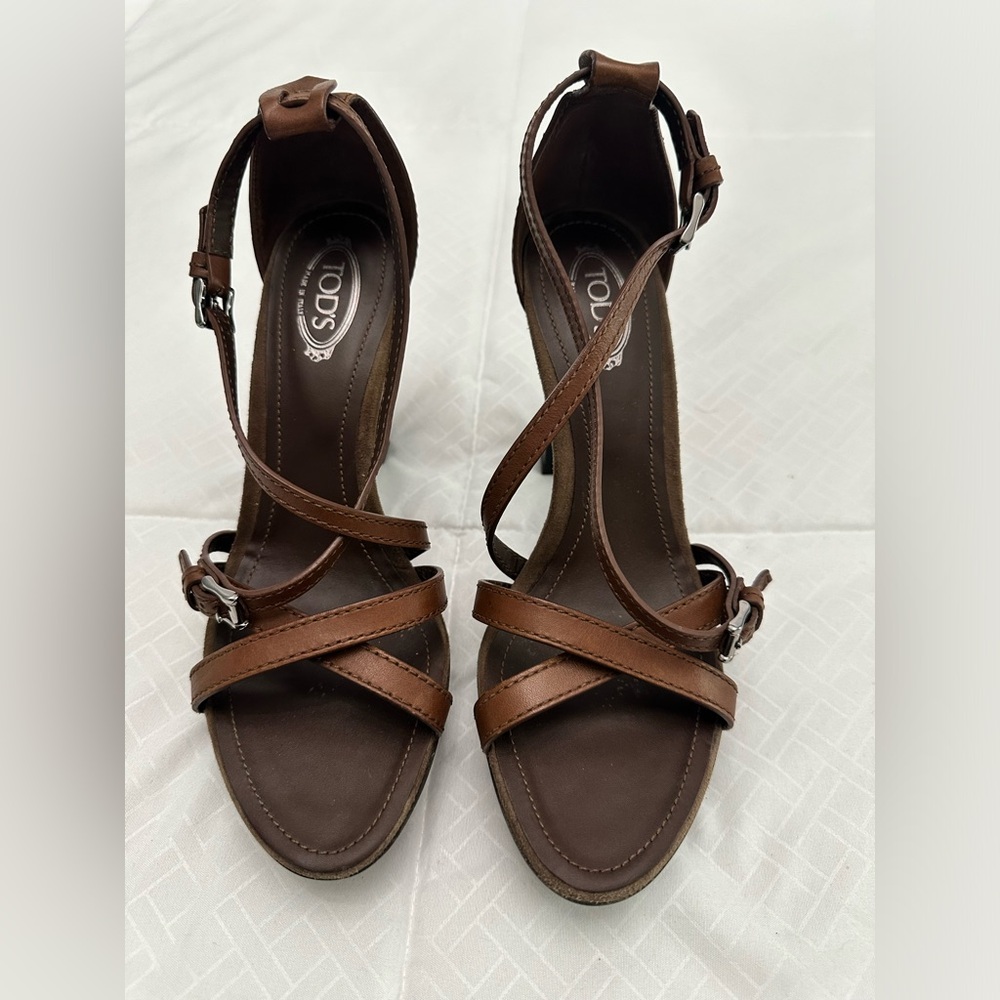 Tod’s - High Heeled Sandal - perfect day into night!